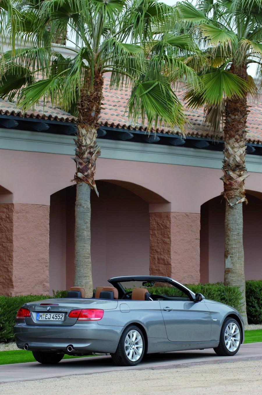  BMW 3-Series Convertible 2007 года  (фото 36 из 239)